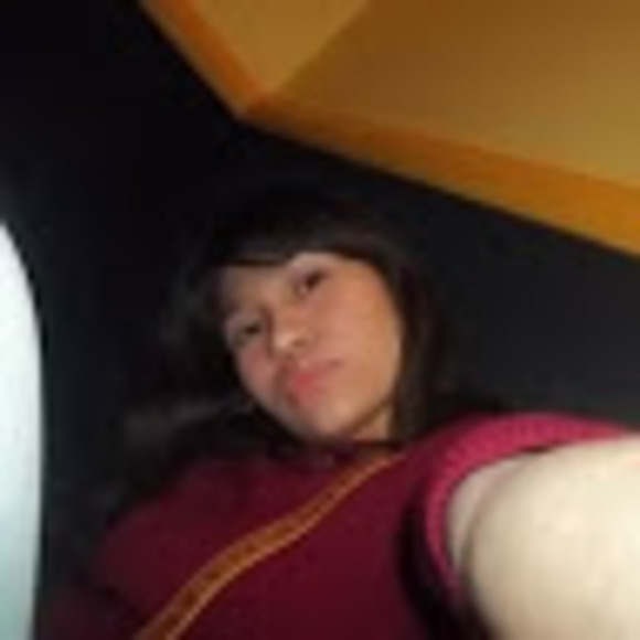 Meet your Posher, Lupita - Picture 1 of 1